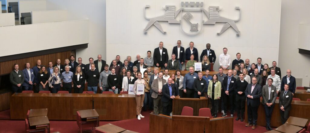 Treffen der „Partnerschaft Umwelt Unternehmen“ in der Bremischen Bürgerschaft am 14.10.2025 – mit der Aufnahme neuer Mitglieder, darunter AES.
